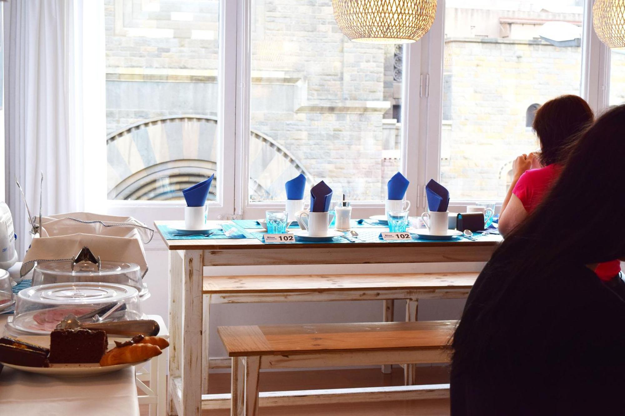 Alojamento de Acomodação e Pequeno-almoço Blue Barcelona